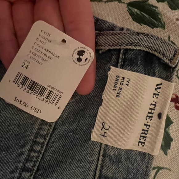 Free People Ivy Mid Rise Shorts - Picture 7 of 7